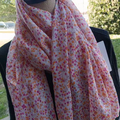 Foulard viscose petite fleur avec dorure